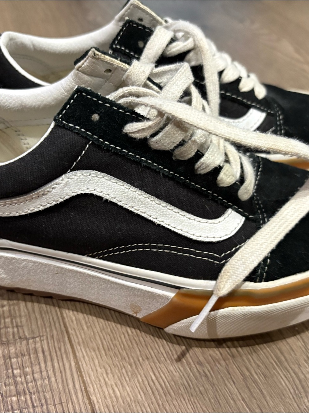 Vans Black & White Old Skool Low-Top platform Sneakers